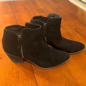 Frye & Co. Black Booties Size 10